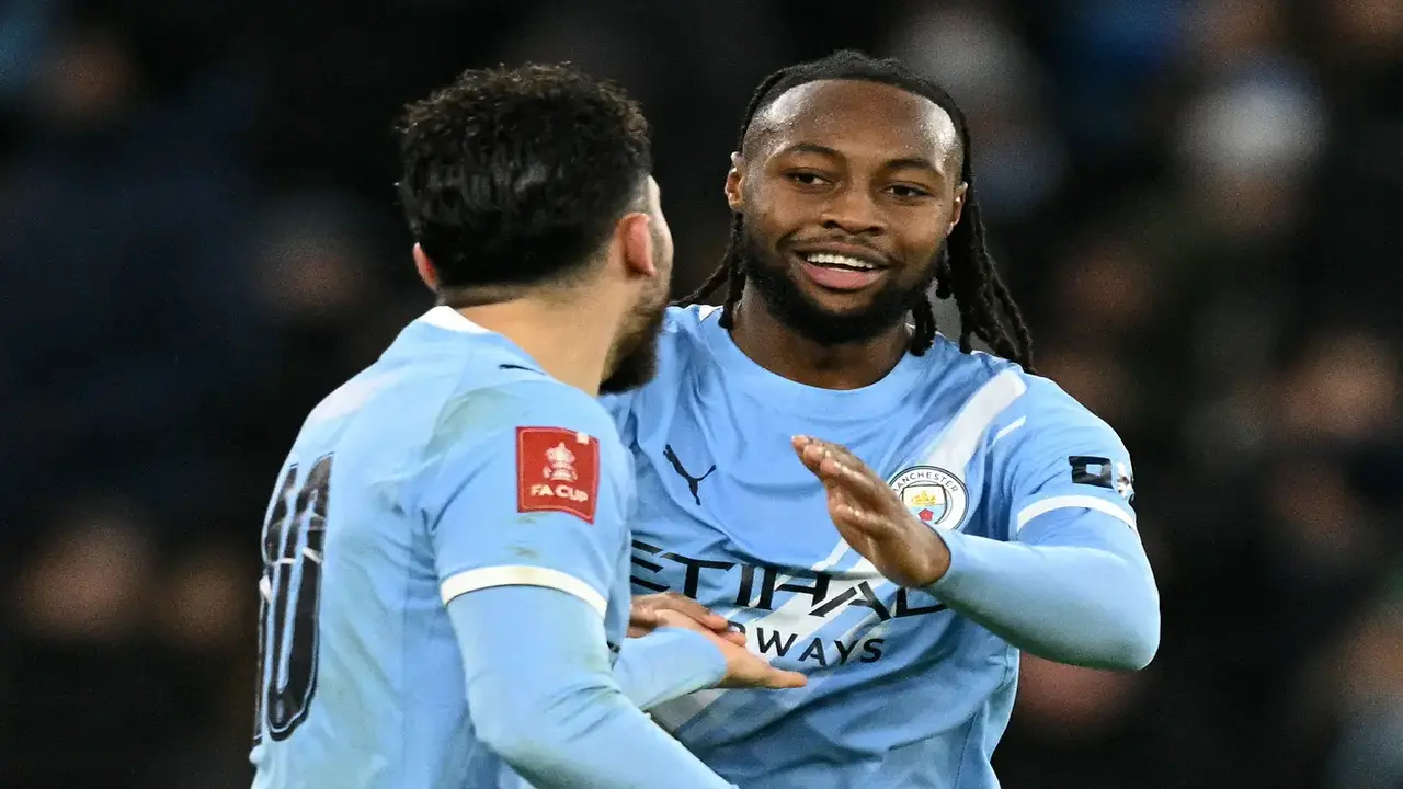 بث مباشر.. القنوات الناقلة لمباراة مانشستر سيتي وتوتنهام ضمن الجولة 24 بالدوري الإنجليزي